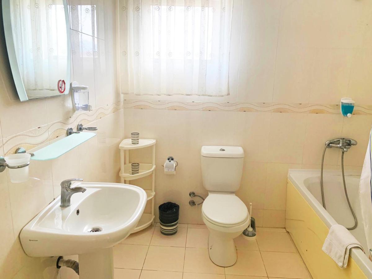 Rix Apartments Kerýnia Eksteriør bilde